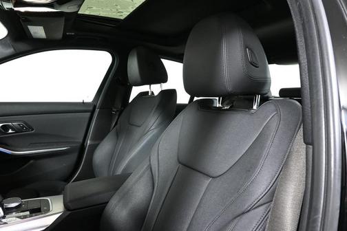 2020 BMW 330 i xDrive