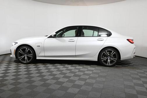 2023 BMW 330e xDrive