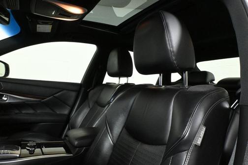 2015 INFINITI Q70 3.7X