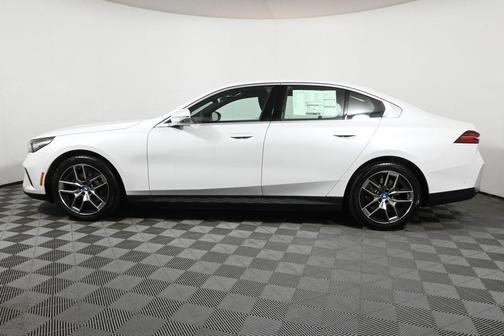 2025 BMW i5 xDrive40