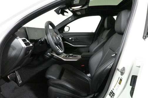 2025 BMW 330 i xDrive