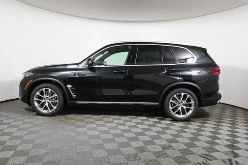 Black 2026 BMW X5 xDrive40i