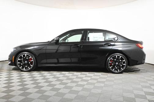 2025 BMW 330 i xDrive