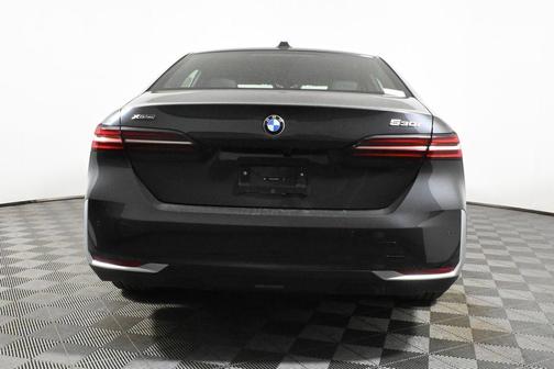 2025 BMW 530 i xDrive
