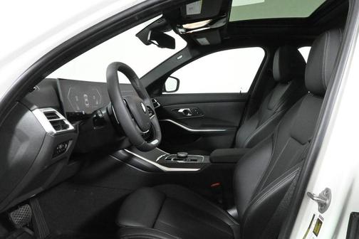 2025 BMW 330 i xDrive