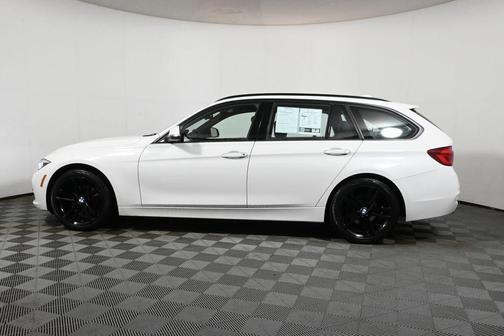 2018 BMW 330 i xDrive