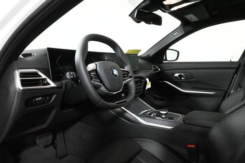2025 BMW 330 i xDrive