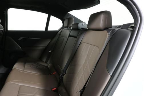 2026 BMW 540 i xDrive