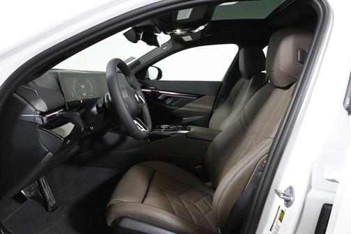 2026 BMW 540 i xDrive