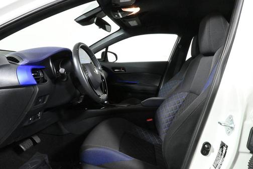2021 Toyota C-HR XLE