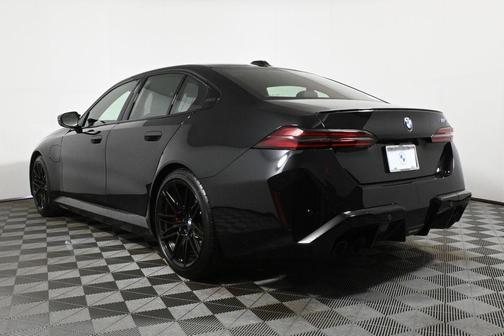 2025 BMW M5 Base