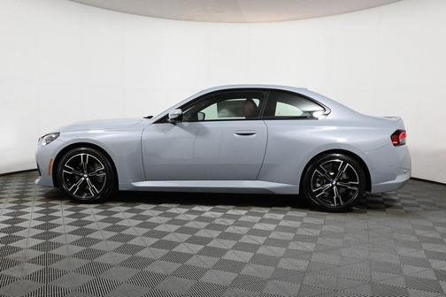 2026 BMW 230 i xDrive