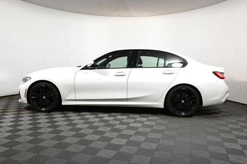 2021 BMW 330 i xDrive