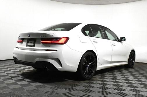 2021 BMW 330 i xDrive