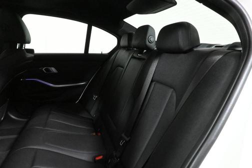 2021 BMW 330 i xDrive