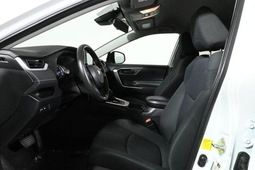 2019 Toyota RAV4 Hybrid LE