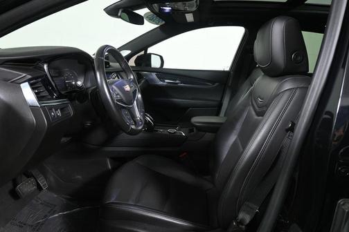 Stellar Black Metallic 2020 Cadillac XT5 Premium Luxury