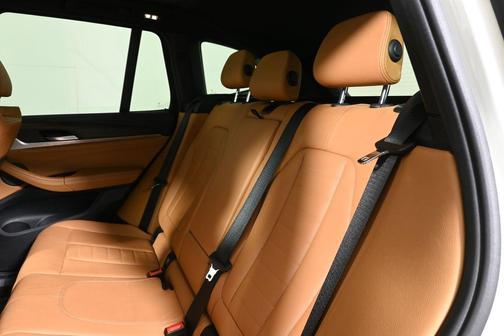 Alpine White 2021 BMW X3 M40i