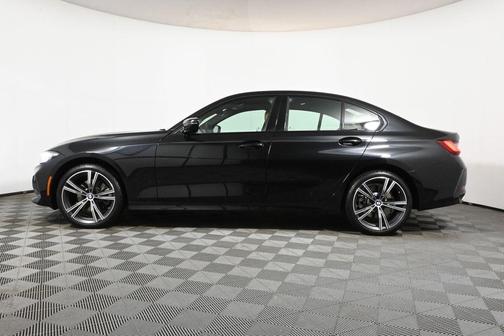 2023 BMW 330 i xDrive