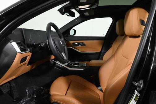 2023 BMW 330 i xDrive