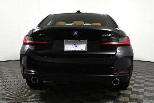 2023 BMW 330 i xDrive