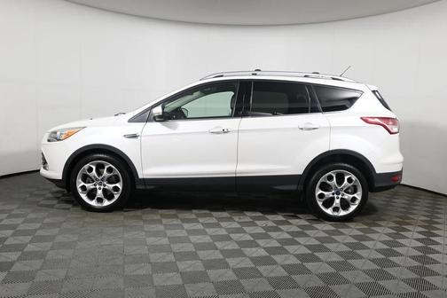 White Platinum Tri-Coat Metallic 2016 Ford Escape Titanium