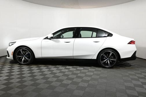 2024 BMW 530 i xDrive