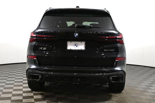 Black 2026 BMW X5 xDrive40i