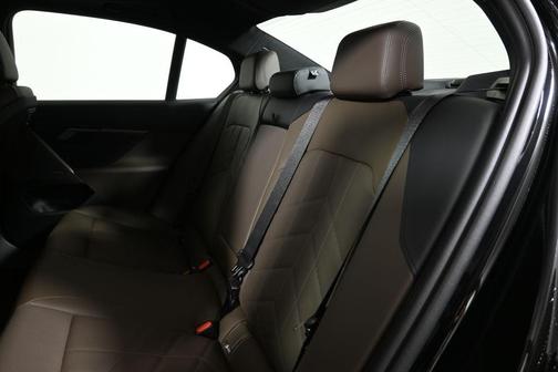 2026 BMW 530 i xDrive