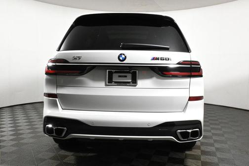 2025 BMW X7 M60i