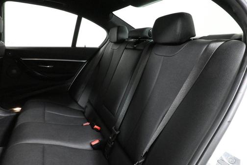 2018 BMW 330 i xDrive