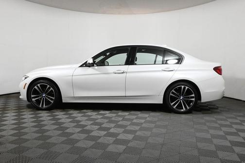 2018 BMW 330 i xDrive