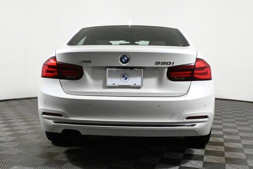 2018 BMW 330 i xDrive