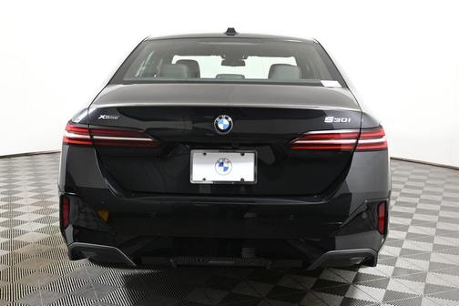 2026 BMW 530 i xDrive