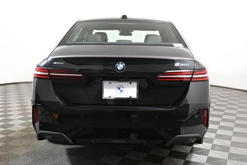 2026 BMW 530 i xDrive