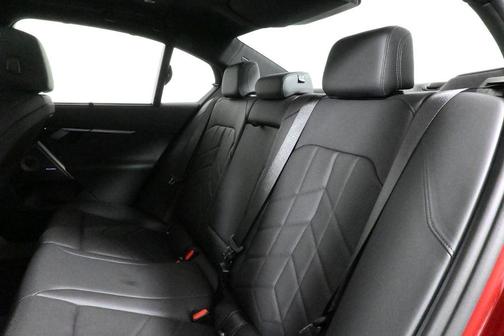 2025 BMW 540 i xDrive