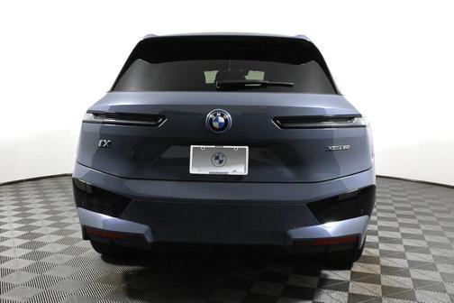 2025 BMW iX xDrive50