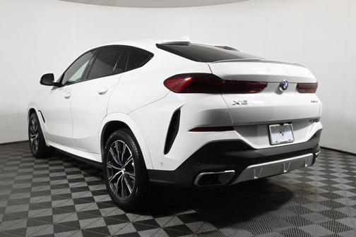 2023 BMW X6 xDrive40i
