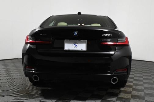 2023 BMW 330 i xDrive