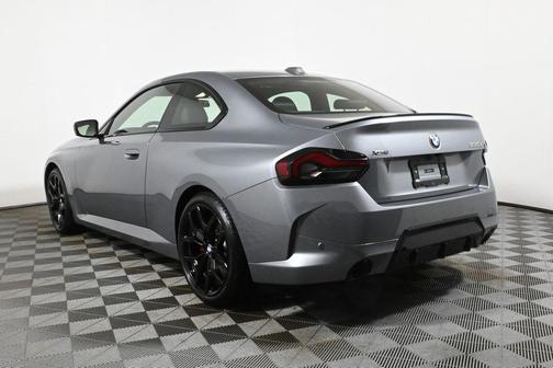 2025 BMW 230 i xDrive