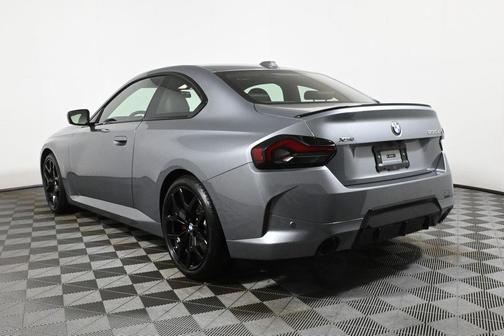 2025 BMW 230 i xDrive