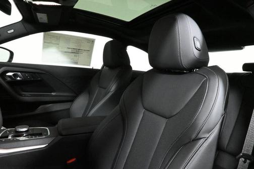 2025 BMW 230 i xDrive