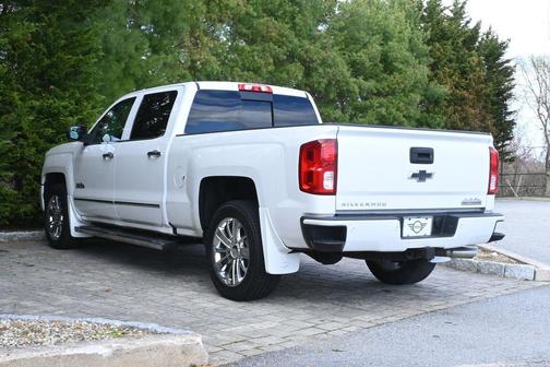 2017 Chevrolet Silverado 1500 High Country