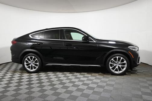 2023 BMW X6 xDrive40i
