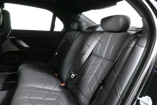 2024 BMW 740 i xDrive