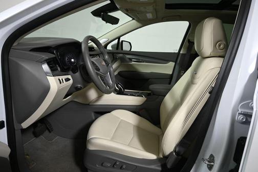 Crystal White 2024 Cadillac XT5 Premium Luxury