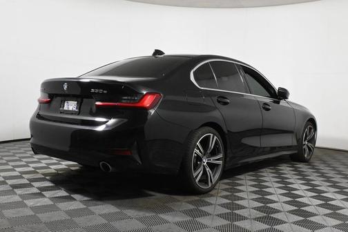 2021 BMW 330e xDrive