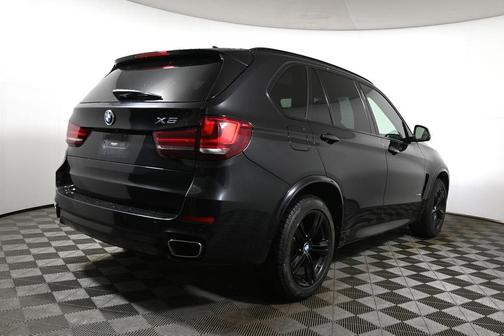 Black Sapphire Metallic 2018 BMW X5 xDrive35i