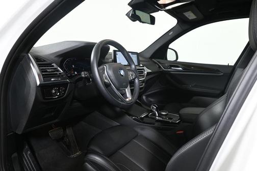 Mineral White Metallic 2023 BMW X3 xDrive30i