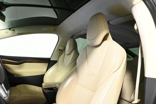 2017 Tesla Model X 75D